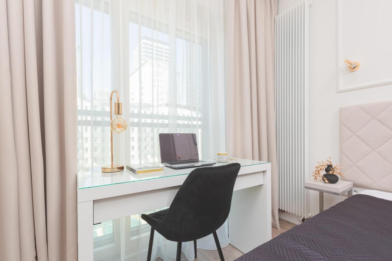 Mennica Residence Central Apartment By Renters Prestige Varsóvia Exterior foto